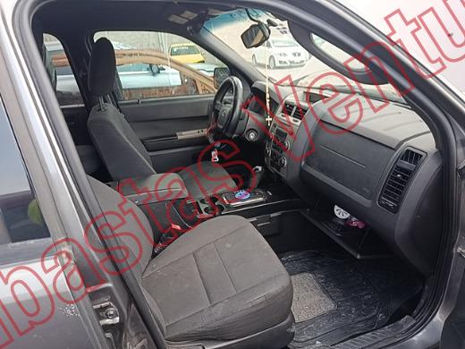FORD ESCAPE 2012, foto 12 de 19