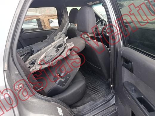 FORD ESCAPE 2012, foto 13 de 19