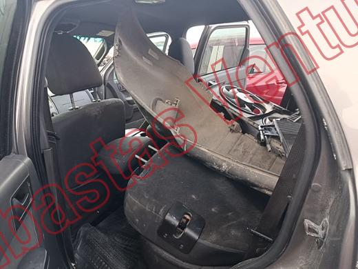 FORD ESCAPE 2012, foto 16 de 19