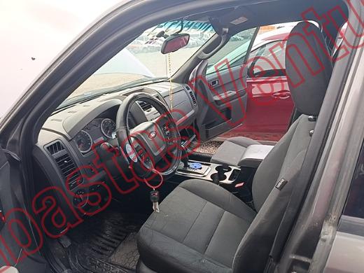 FORD ESCAPE 2012, foto 17 de 19