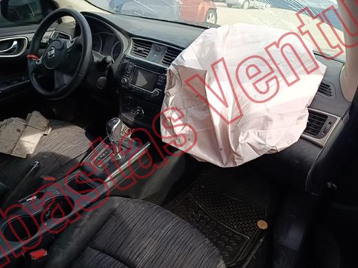 NISSAN SENTRA 2018, foto 14 de 19