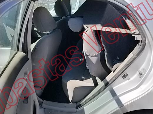 TOYOTA COROLLA 2013, foto 16 de 19