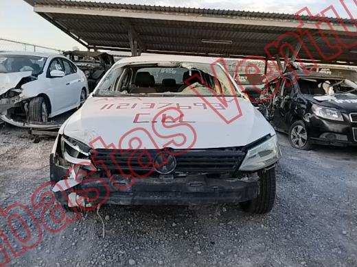 VOLKSWAGEN JETTA 2013, foto 2 de 19
