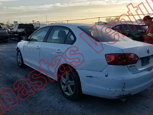VOLKSWAGEN JETTA 2013, foto 8 de 19