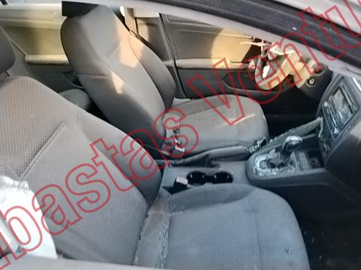 VOLKSWAGEN JETTA 2013, foto 12 de 19