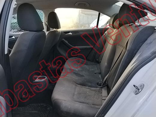 VOLKSWAGEN JETTA 2013, foto 16 de 19
