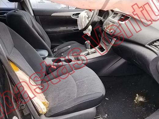 NISSAN SENTRA 2015, foto 12 de 19