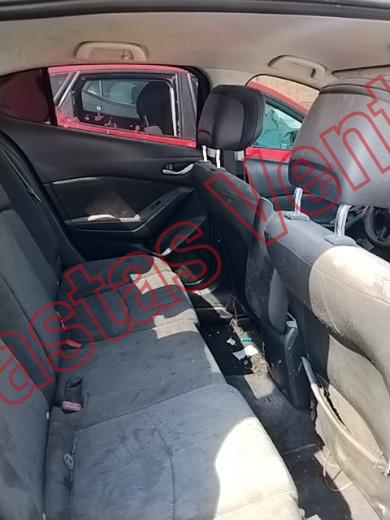 MAZDA MAZDA 3 2014, foto 13 de 19