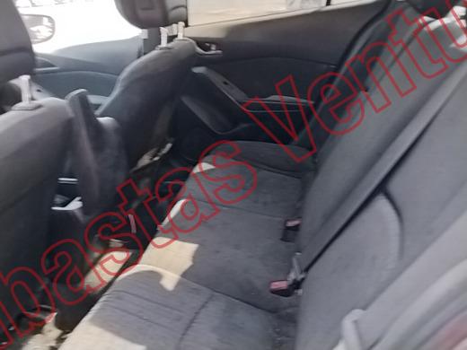 MAZDA MAZDA 3 2014, foto 16 de 19