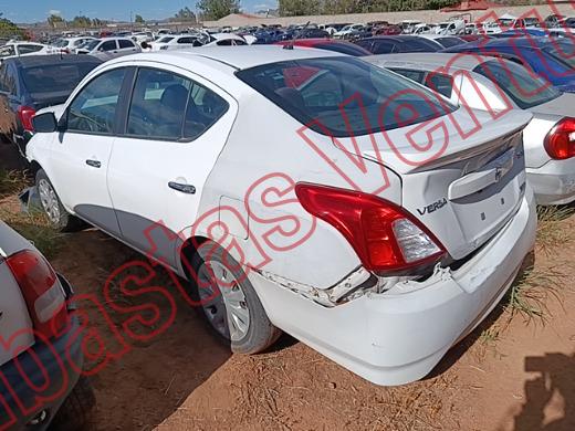 NISSAN VERSA 2015, foto 8 de 19