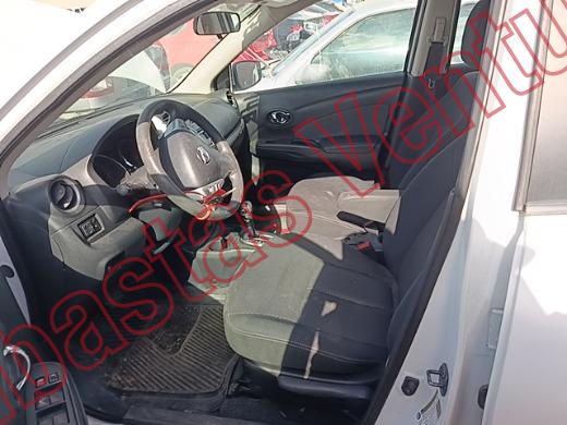 NISSAN VERSA 2015, foto 17 de 19