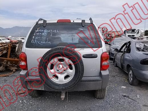 JEEP LIBERTY 2004, foto 6 de 19