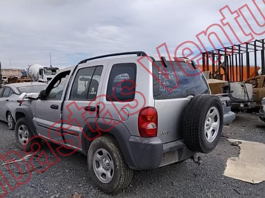 JEEP LIBERTY 2004, foto 7 de 19
