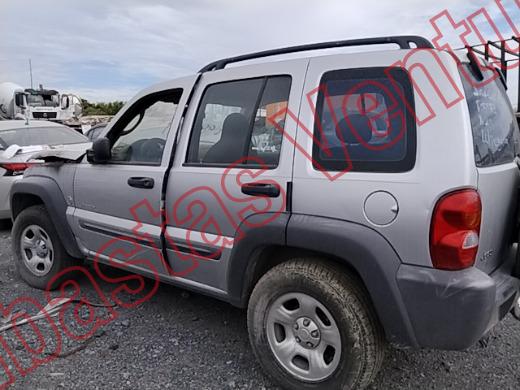 JEEP LIBERTY 2004, foto 8 de 19