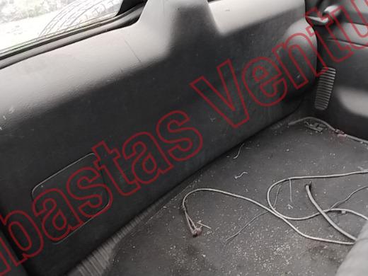 JEEP LIBERTY 2004, foto 15 de 19