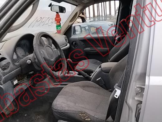 JEEP LIBERTY 2004, foto 17 de 19