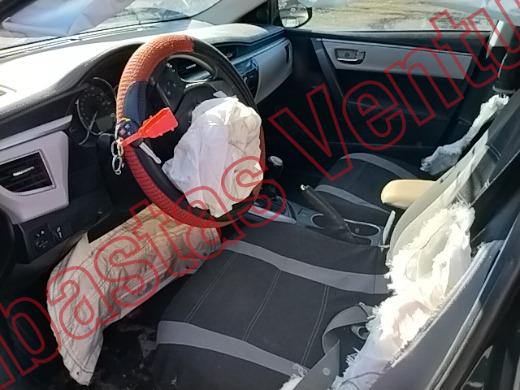 TOYOTA COROLLA 2015, foto 17 de 19