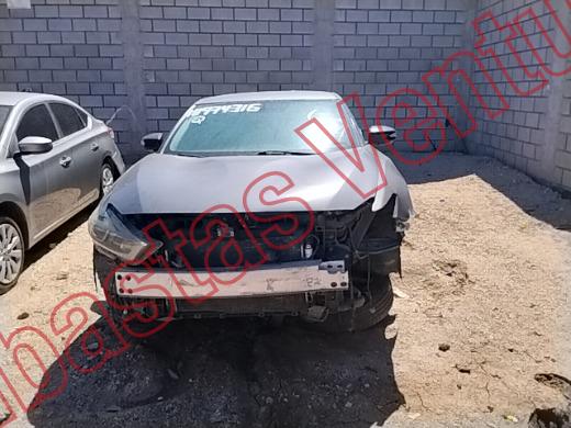NISSAN MAXIMA 2018, foto 2 de 19