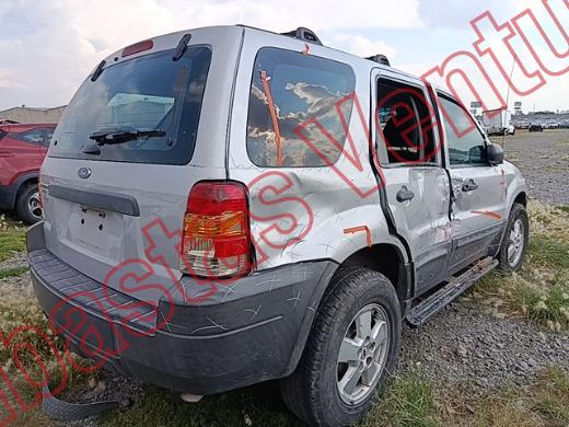 FORD ESCAPE 2007, foto 5 de 19