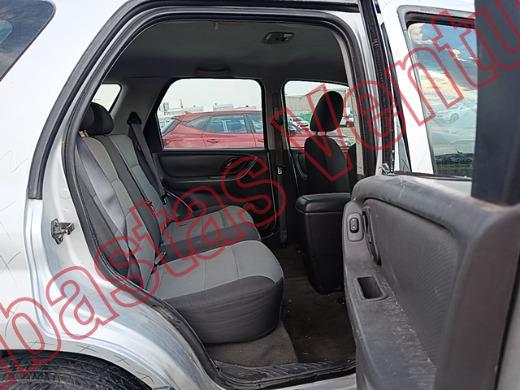 FORD ESCAPE 2007, foto 13 de 19