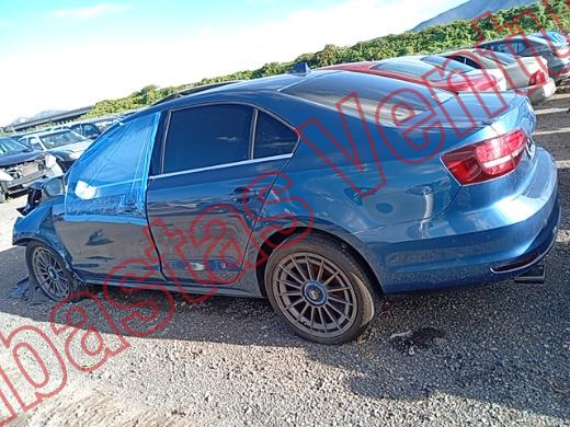 VOLKSWAGEN JETTA 2017, foto 8 de 19