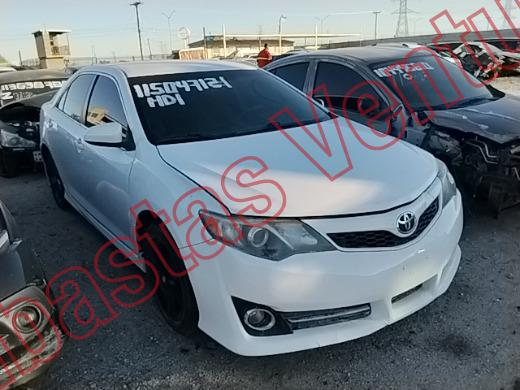 TOYOTA CAMRY 2012, foto 4 de 19