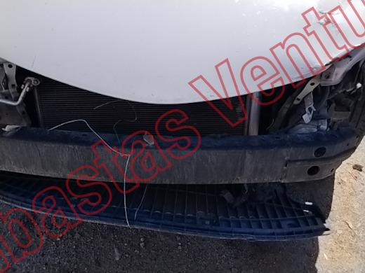 TOYOTA COROLLA 2015, foto 18 de 19