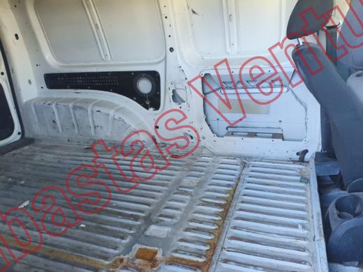 VOLKSWAGEN CADDY 2020, foto 13 de 19