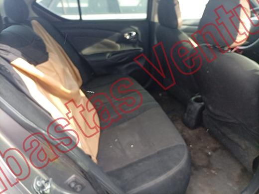 NISSAN VERSA 2015, foto 13 de 19