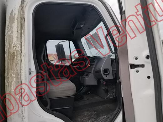 FREIGHTLINDER TRACTOCAMION 2020, foto 12 de 19