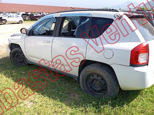 JEEP COMPASS 2010, foto 8 de 19