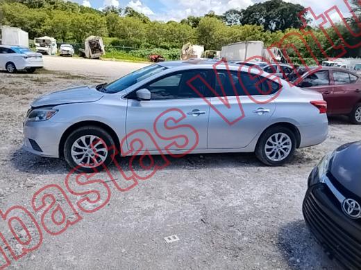 NISSAN SENTRA 2017, foto 8 de 19