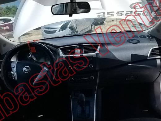 NISSAN SENTRA 2017, foto 14 de 19