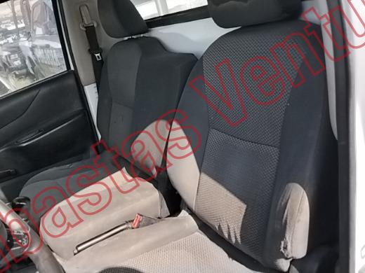 NISSAN NP 300 2022, foto 16 de 19
