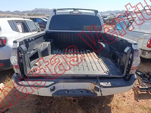 TOYOTA TACOMA 2018, foto 15 de 19