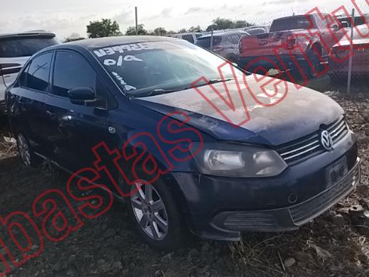 VOLKSWAGEN VENTO 2015, foto 3 de 19