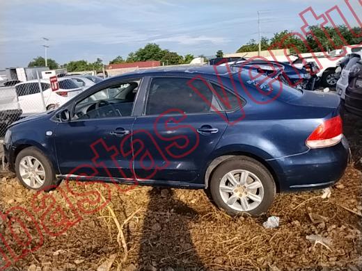 VOLKSWAGEN VENTO 2015, foto 8 de 19