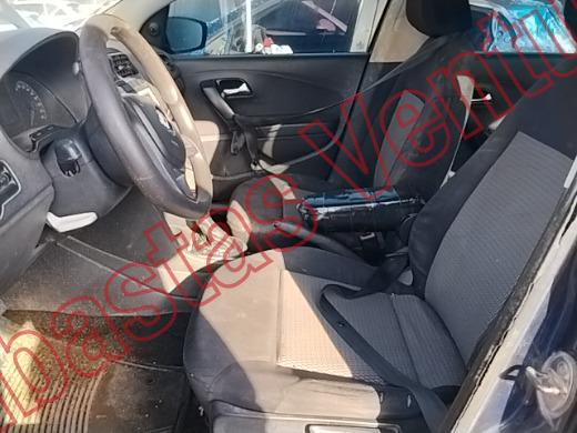 VOLKSWAGEN VENTO 2015, foto 17 de 19