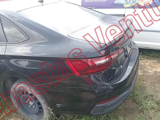 VOLKSWAGEN JETTA 2022, foto 7 de 19