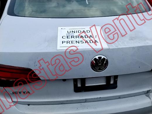 VOLKSWAGEN JETTA 2017, foto 15 de 19