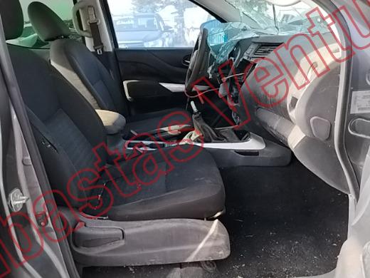 NISSAN FRONTIER 2023, foto 12 de 19