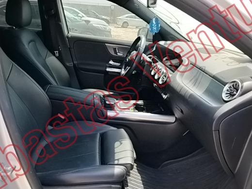 MERCEDES BENZ EQA 300 2022, foto 12 de 19