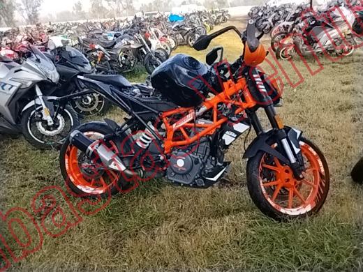 KTM DUKE 2022, foto 4 de 19