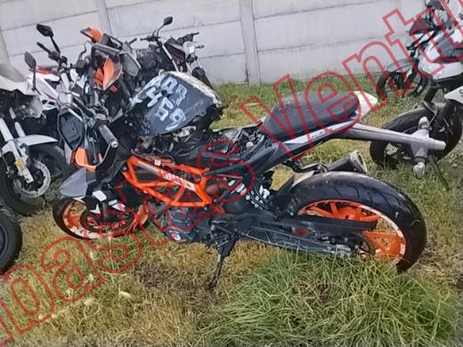 KTM DUKE 2022, foto 7 de 19