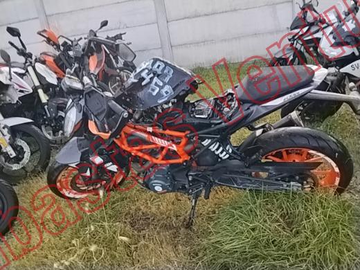 KTM DUKE 2022, foto 8 de 19