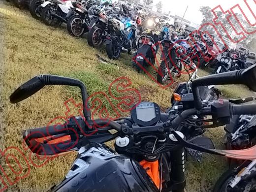 KTM DUKE 2022, foto 14 de 19