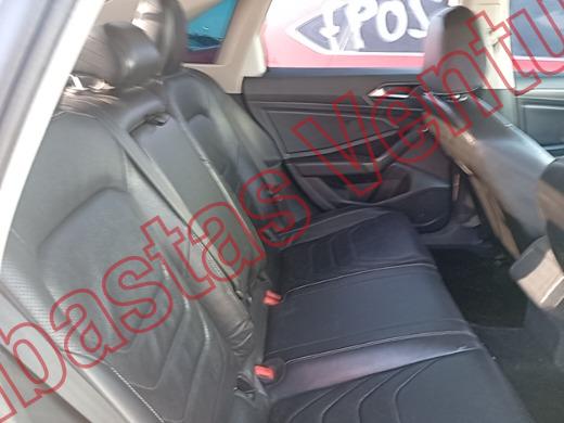 VOLKSWAGEN JETTA 2019, foto 13 de 19