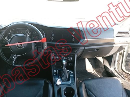 VOLKSWAGEN JETTA 2019, foto 14 de 19