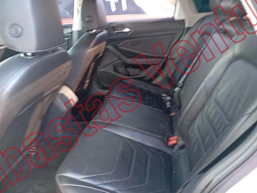 VOLKSWAGEN JETTA 2019, foto 16 de 19