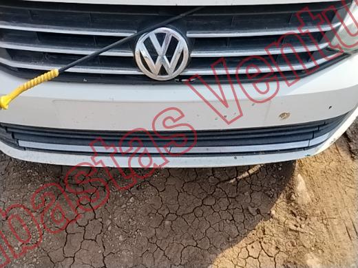 VOLKSWAGEN VENTO 2017, foto 18 de 19